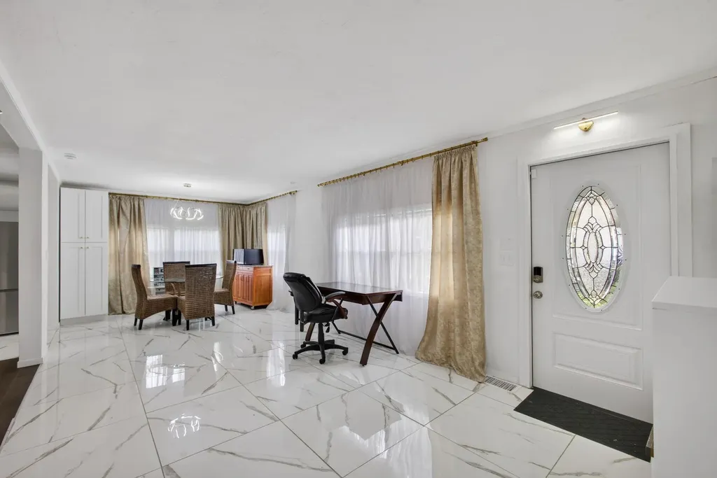 170 Maple Avenue W Palm Beach Gardens FL 33410