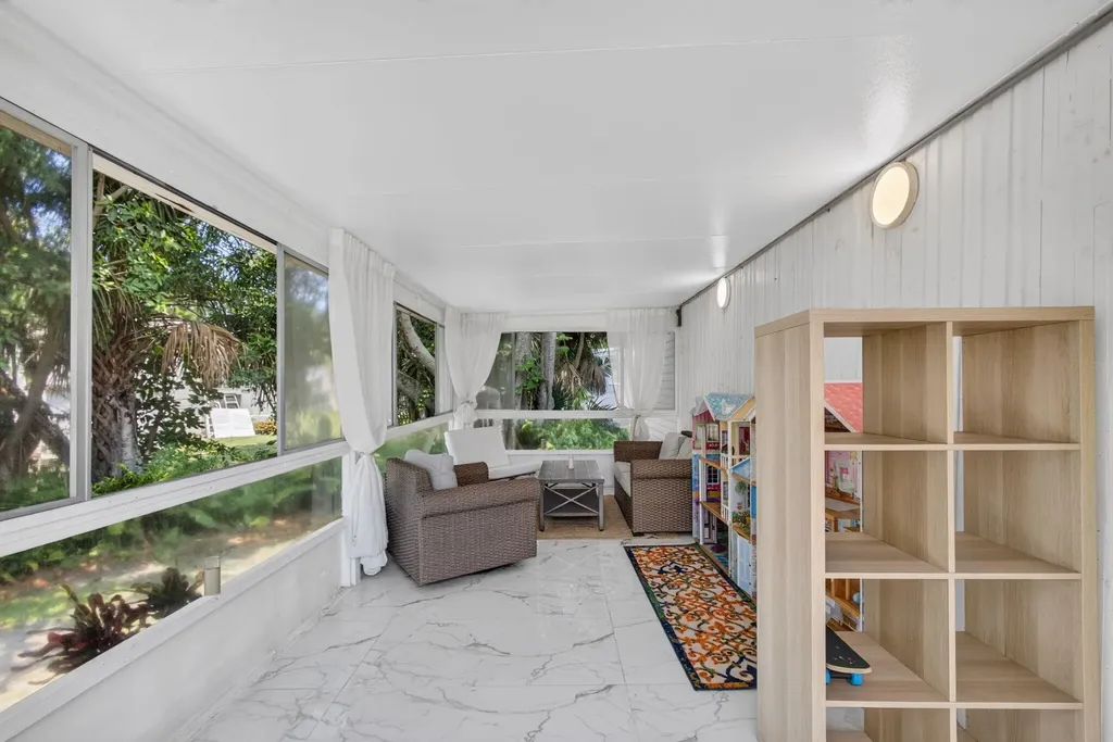 170 Maple Avenue W Palm Beach Gardens FL 33410