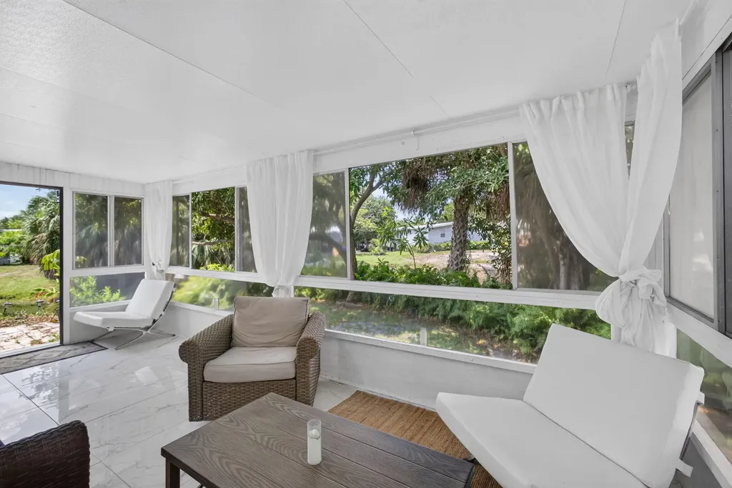 170 Maple Avenue W Palm Beach Gardens FL 33410