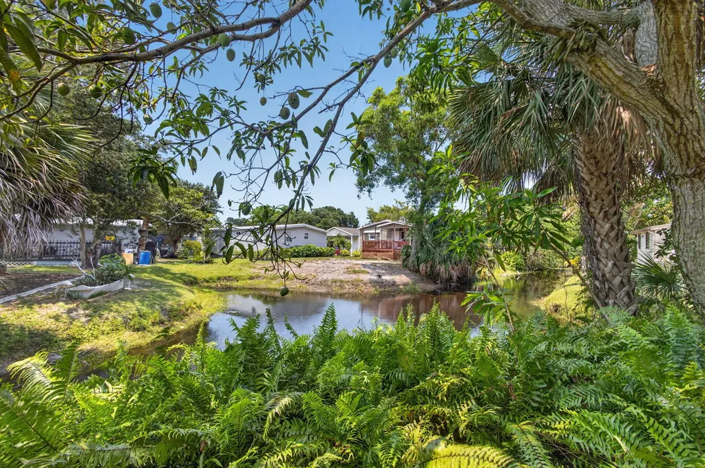 170 Maple Avenue W Palm Beach Gardens FL 33410
