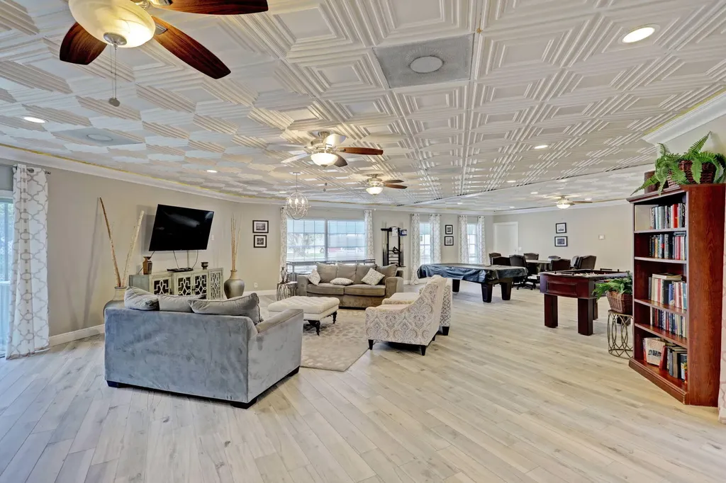 170 Maple Avenue W Palm Beach Gardens FL 33410