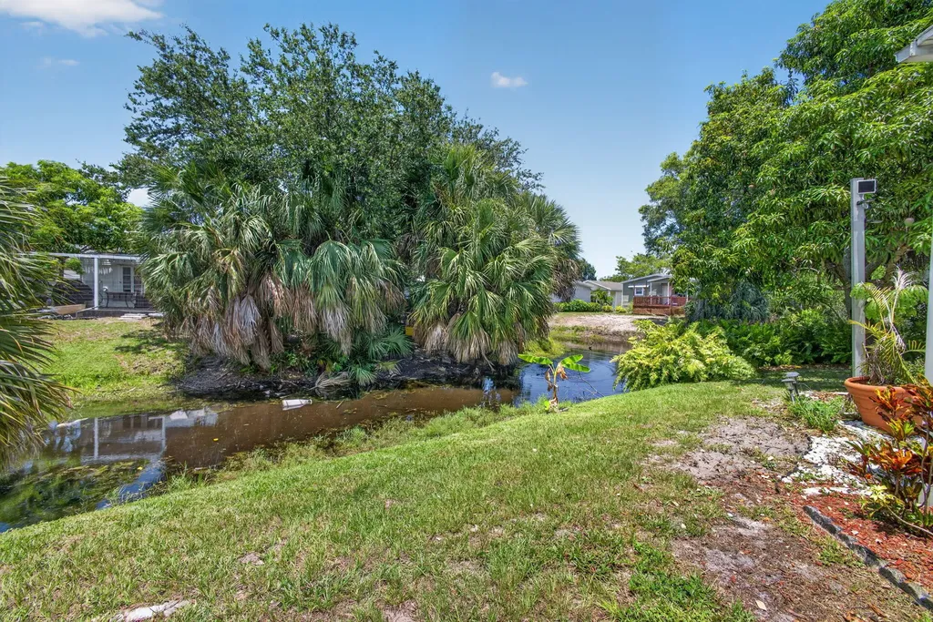 170 Maple Avenue W Palm Beach Gardens FL 33410