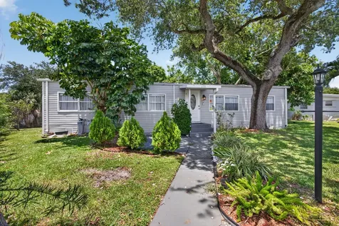 170 Maple Avenue W Palm Beach Gardens FL 33410