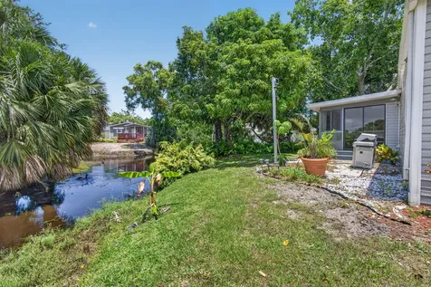 170 Maple Avenue W Palm Beach Gardens FL 33410