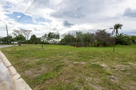 1540 Outer Drive Merritt Island FL 32952