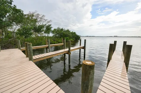 1540 Outer Drive Merritt Island FL 32952