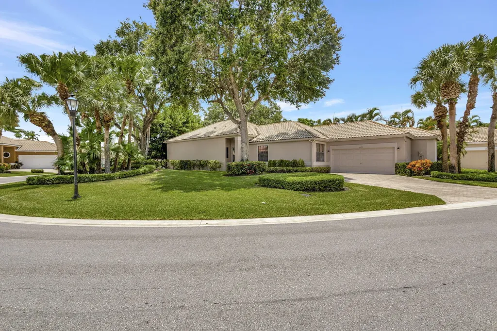 4528 Barclay Fair Way Lake Worth FL 33449
