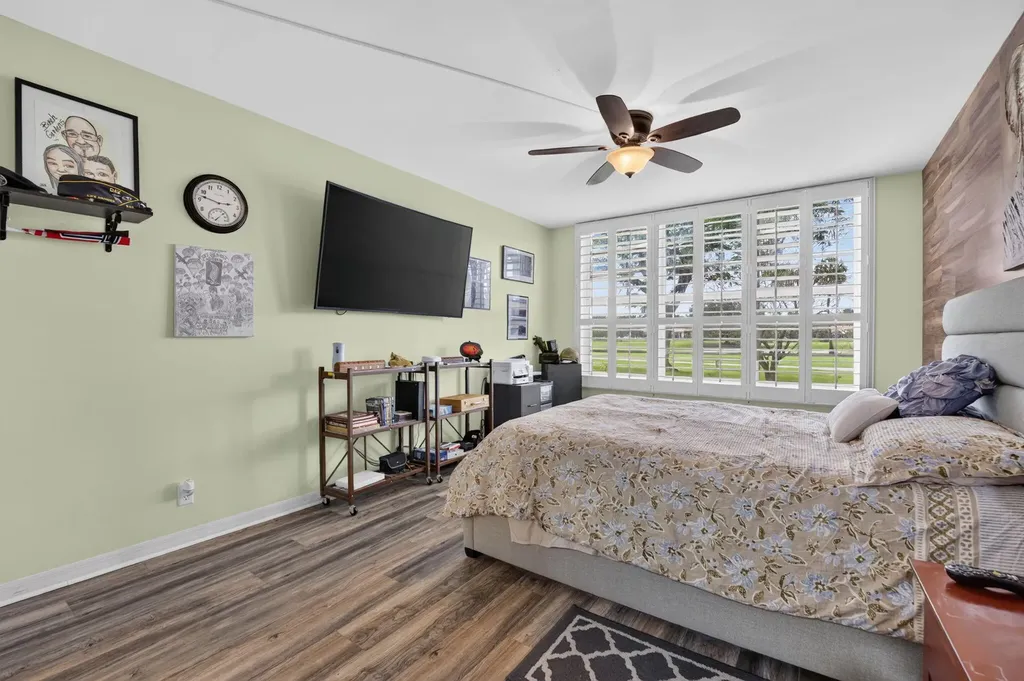 3960 Oaks Clubhouse Pompano Beach FL 33069