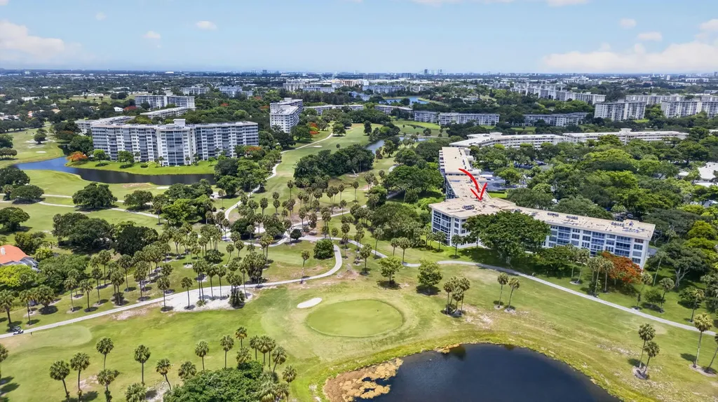 3960 Oaks Clubhouse Pompano Beach FL 33069