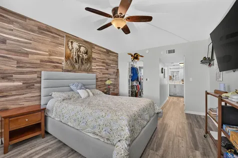 3960 Oaks Clubhouse Pompano Beach FL 33069