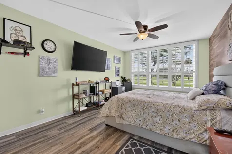 3960 Oaks Clubhouse Pompano Beach FL 33069