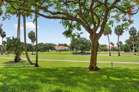 3960 Oaks Clubhouse Pompano Beach FL 33069
