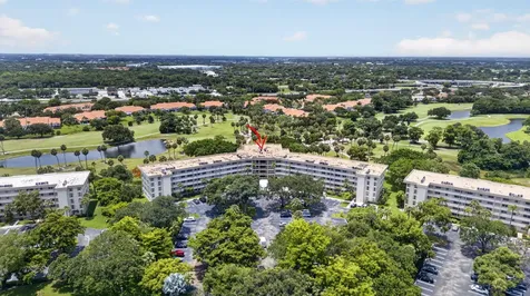 3960 Oaks Clubhouse Pompano Beach FL 33069