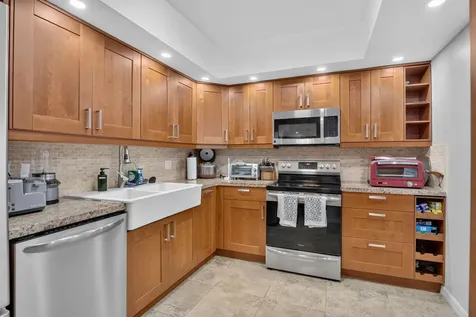 3960 Oaks Clubhouse Pompano Beach FL 33069