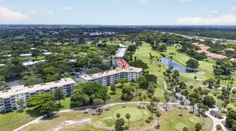 3960 Oaks Clubhouse Pompano Beach FL 33069