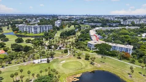 3960 Oaks Clubhouse Pompano Beach FL 33069