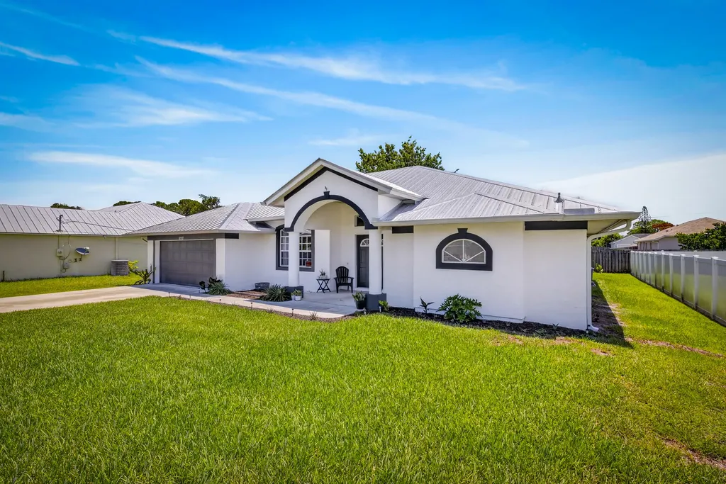 1157 SW Heather Street Port St Lucie FL 34983