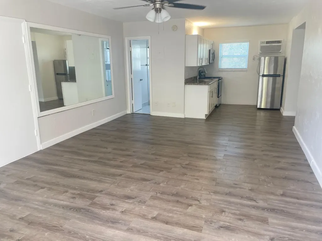 217 SE 20th Avenue Deerfield Beach FL 33441