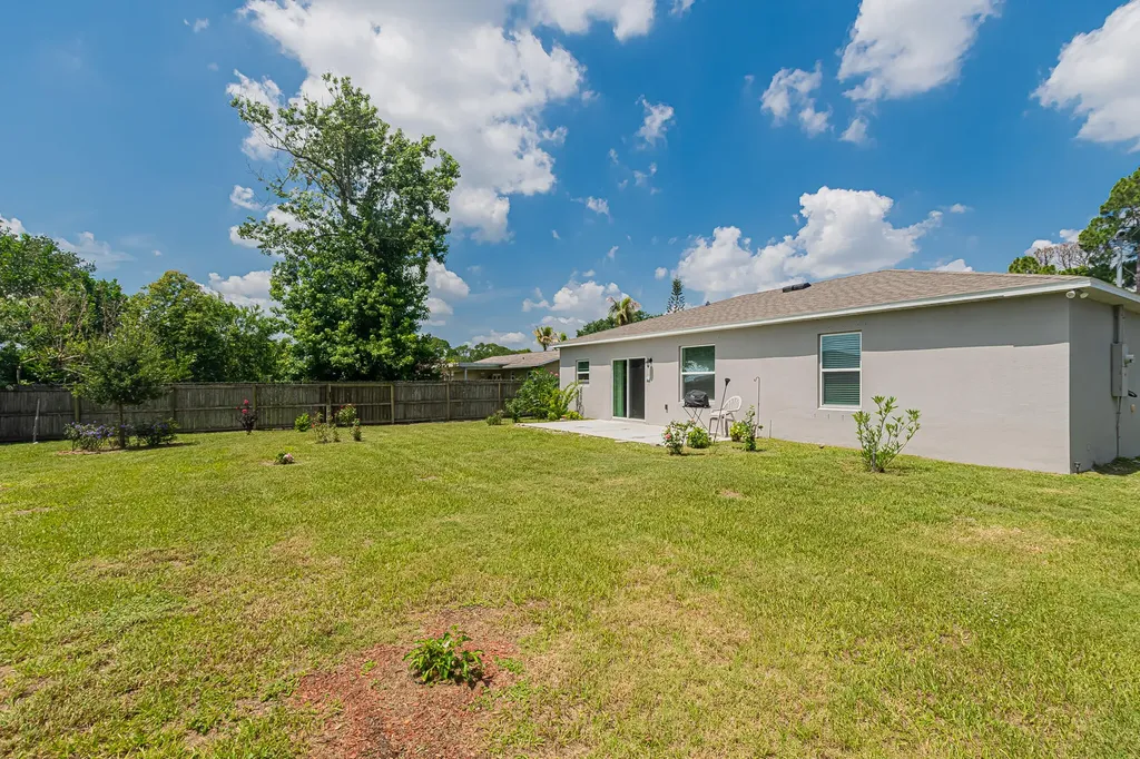 1711 SW Angelo Street Port St Lucie FL 34953