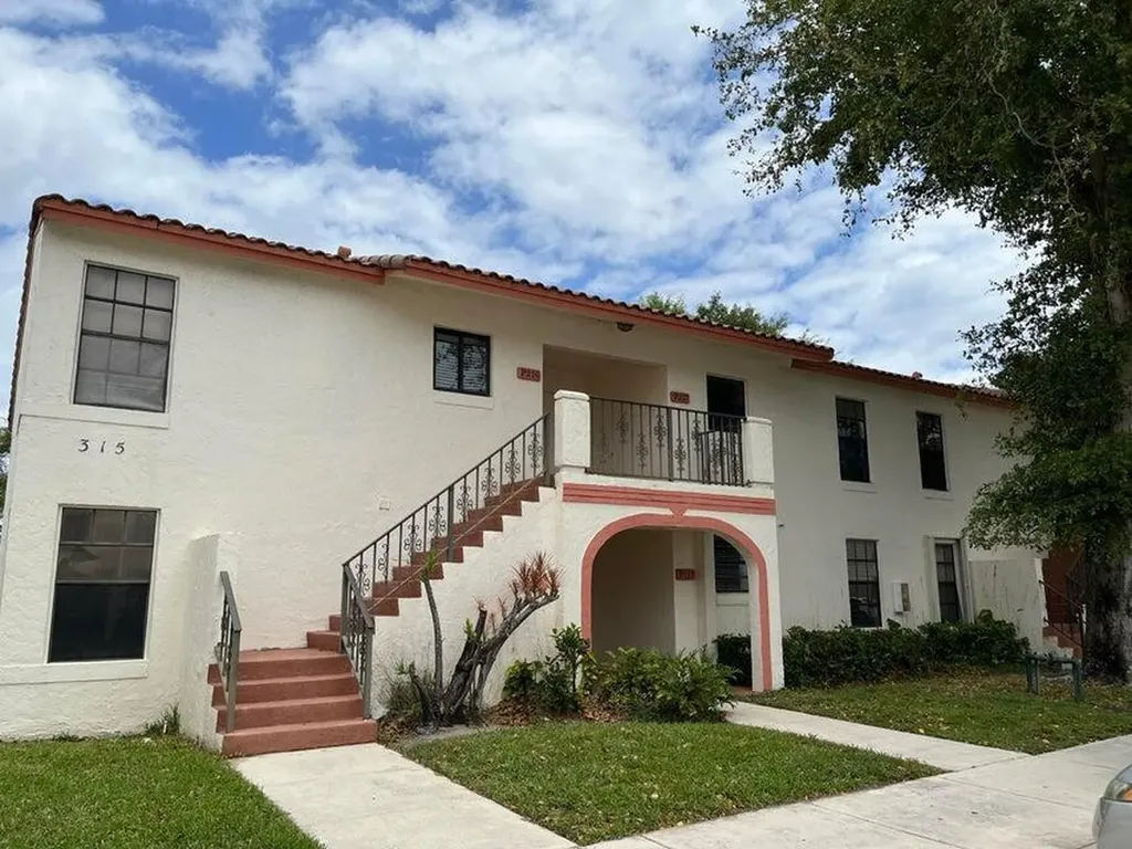 315 Palmwood Place Boca Raton FL 33431