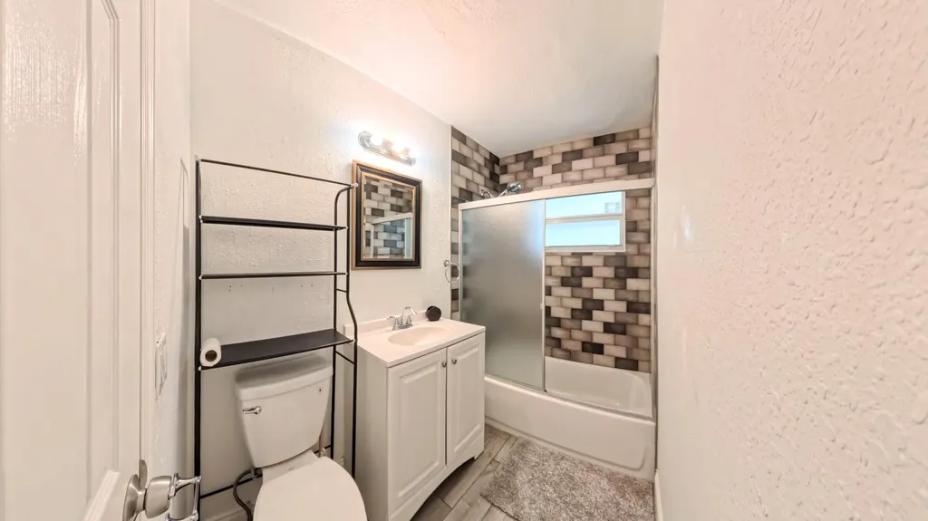 1719 15th Avenue N Lake Worth Beach FL 33460