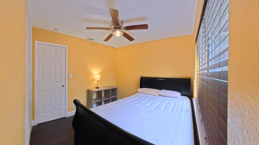 1719 15th Avenue N Lake Worth Beach FL 33460