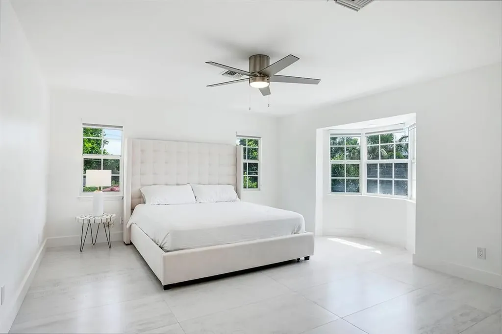 1940 Harbourview Drive Fort Lauderdale FL 33316
