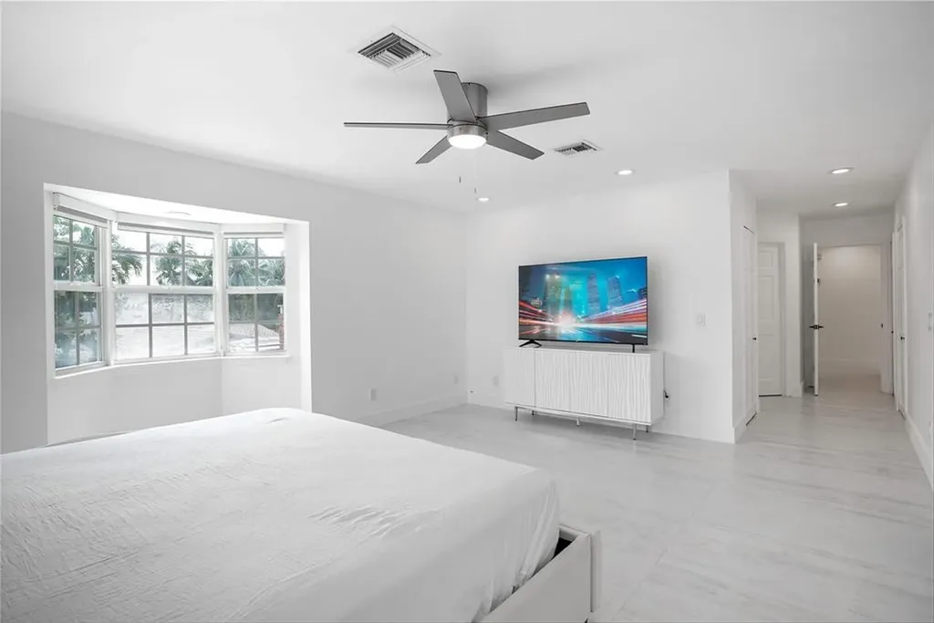 1940 Harbourview Drive Fort Lauderdale FL 33316