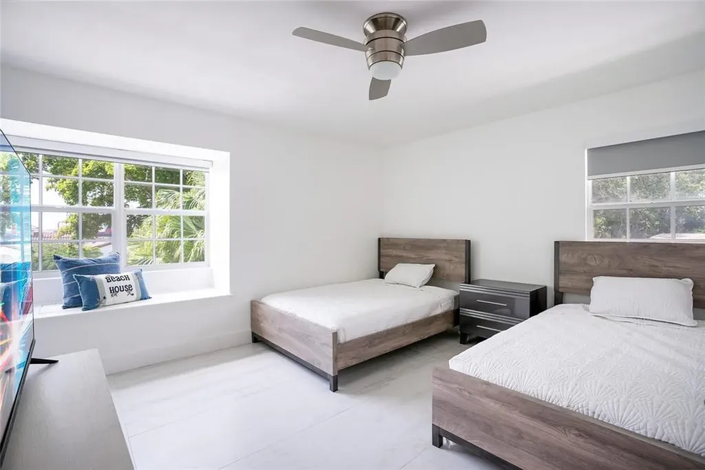 1940 Harbourview Drive Fort Lauderdale FL 33316