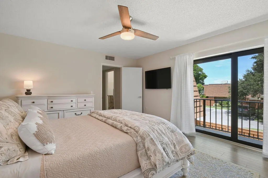 3900 SE County Line Road Jupiter FL 33469