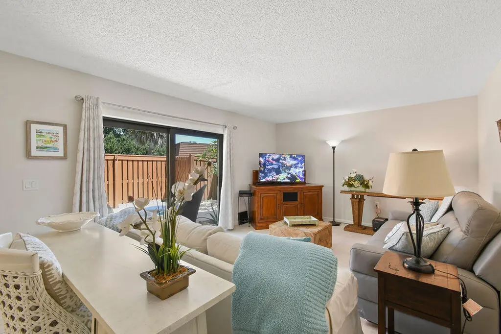 3900 SE County Line Road Jupiter FL 33469