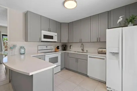 3900 SE County Line Road Jupiter FL 33469