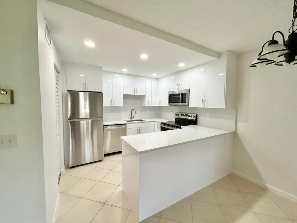 418 Pine Glen Lane Greenacres FL 33463
