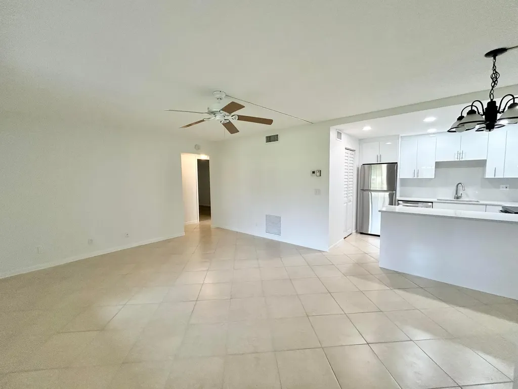 418 Pine Glen Lane Greenacres FL 33463