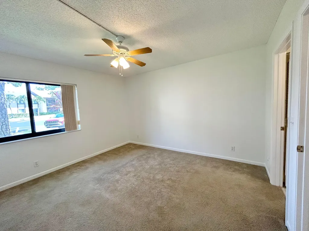 418 Pine Glen Lane Greenacres FL 33463