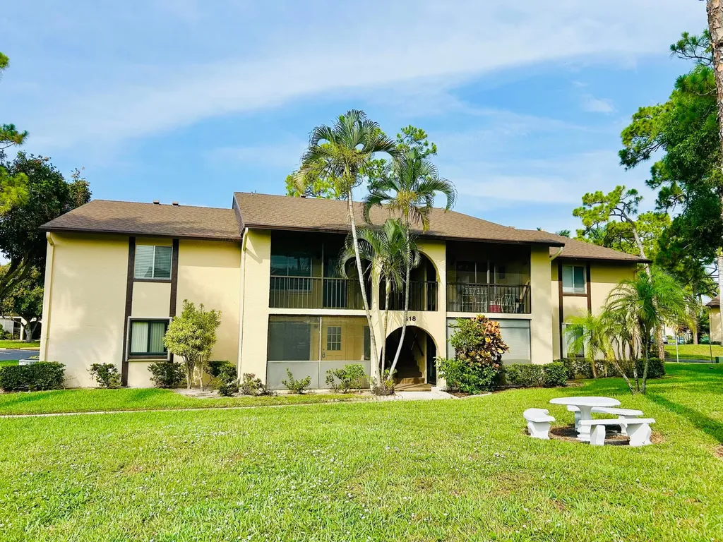 418 Pine Glen Lane Greenacres FL 33463