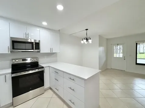 418 Pine Glen Lane Greenacres FL 33463