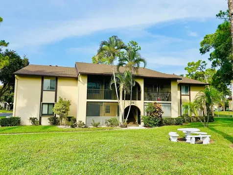 418 Pine Glen Lane Greenacres FL 33463