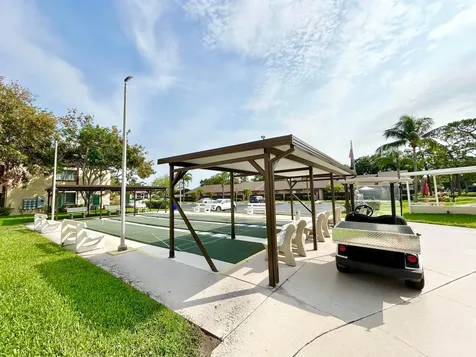 418 Pine Glen Lane Greenacres FL 33463