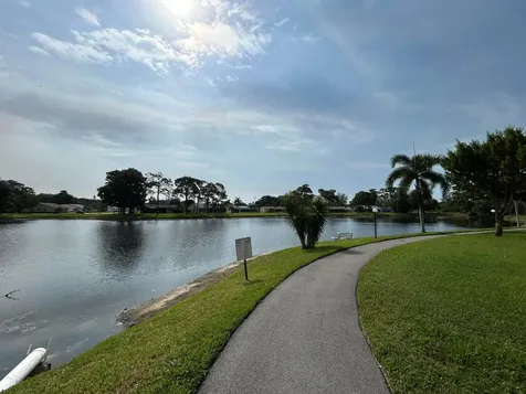 418 Pine Glen Lane Greenacres FL 33463