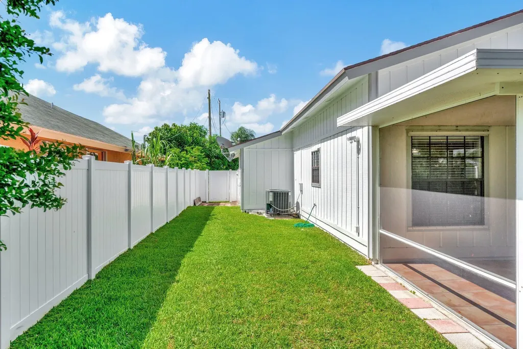 6149 Foster Street Jupiter FL 33458