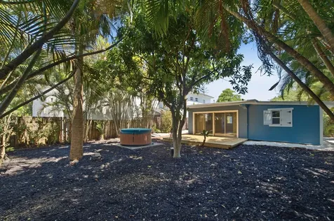 854 SW 11th Street Fort Lauderdale FL 33315