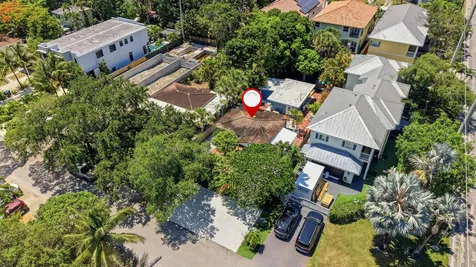 854 SW 11th Street Fort Lauderdale FL 33315