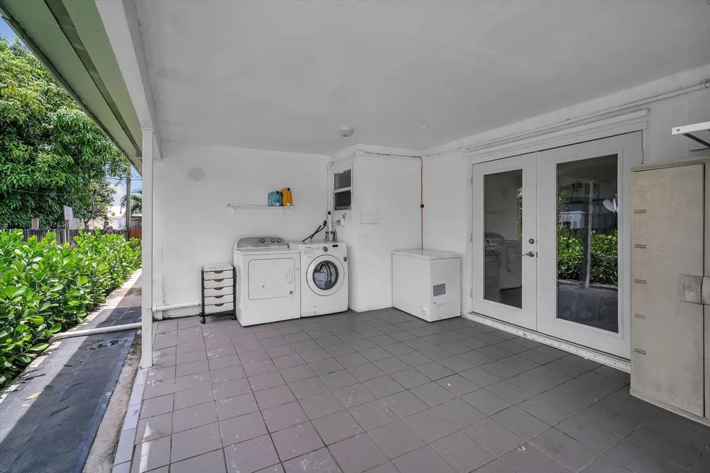 7321 Cody Street Hollywood FL 33024