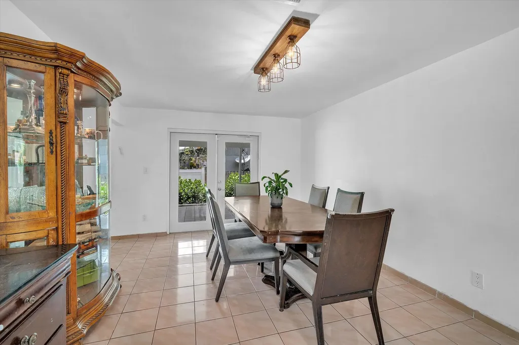 7321 Cody Street Hollywood FL 33024
