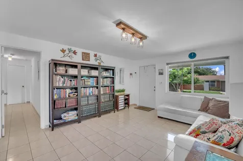 7321 Cody Street Hollywood FL 33024