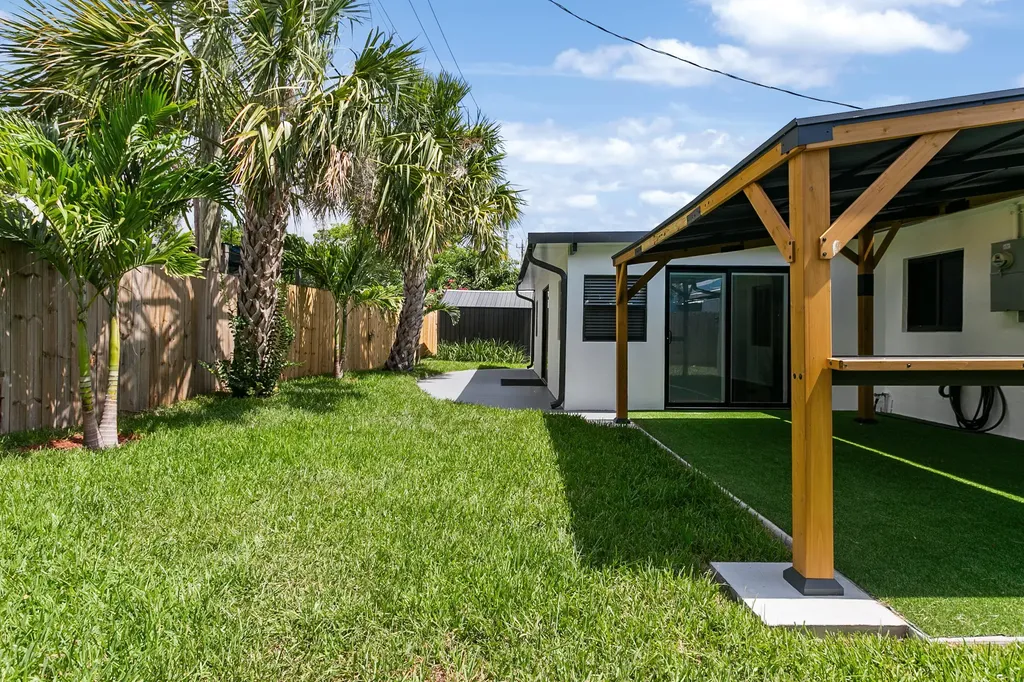 3141 NE 14th Avenue Pompano Beach FL 33064