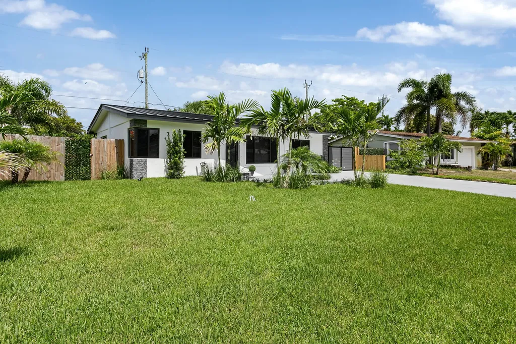 3141 NE 14th Avenue Pompano Beach FL 33064