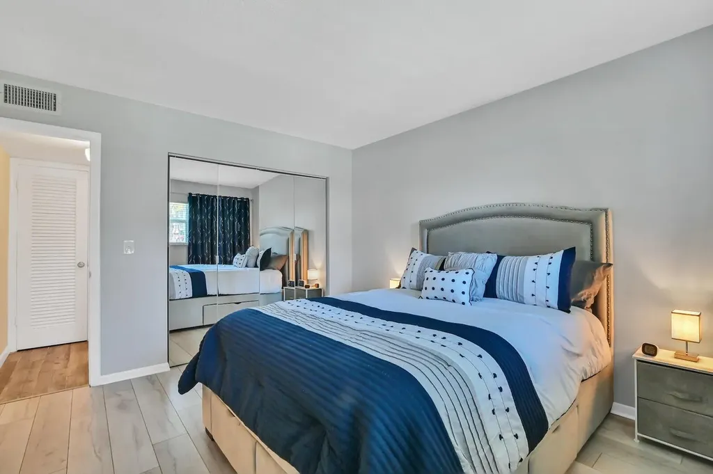 1432 S Lakeside Drive Lake Worth Beach FL 33460
