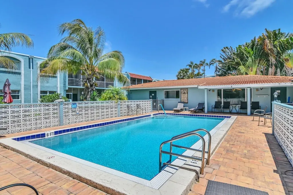 1432 S Lakeside Drive Lake Worth Beach FL 33460